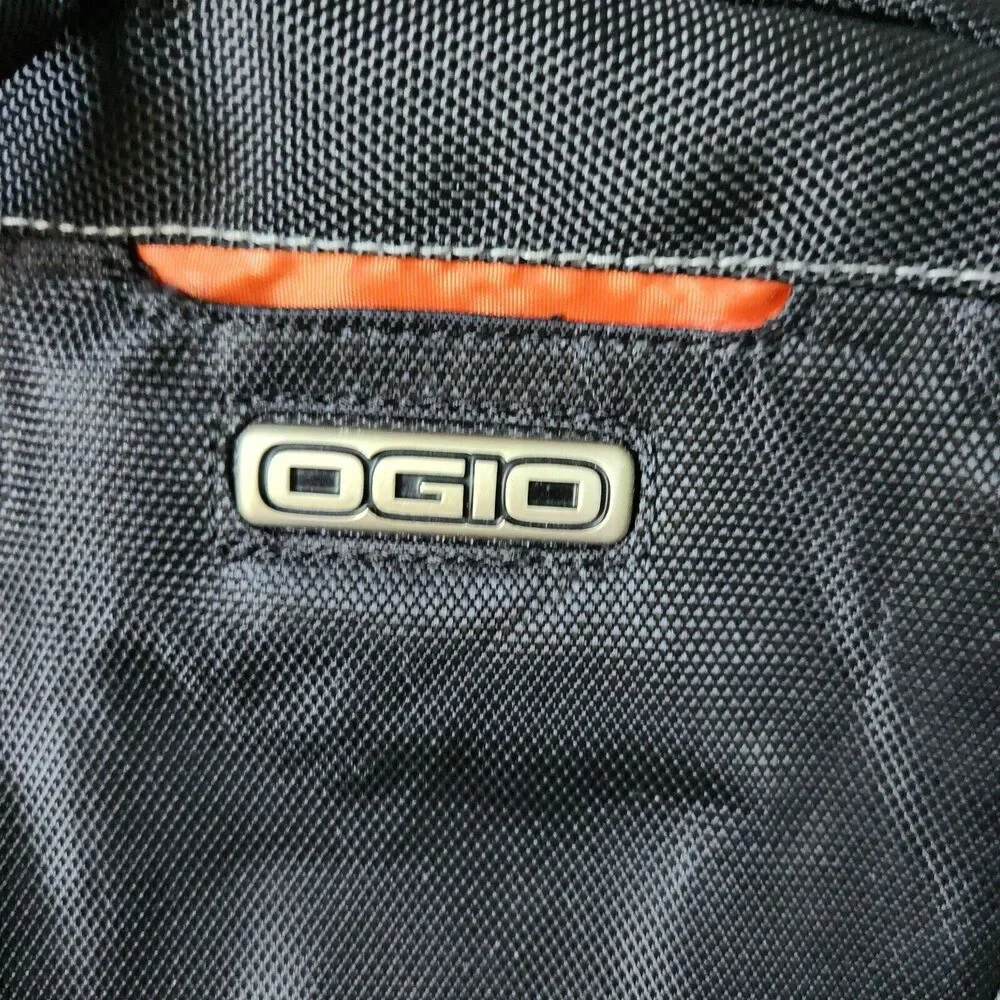 Ogio Laptop Messenger Bag Multi-Zip Compartment Carrying‎ Padded Pocket Black
